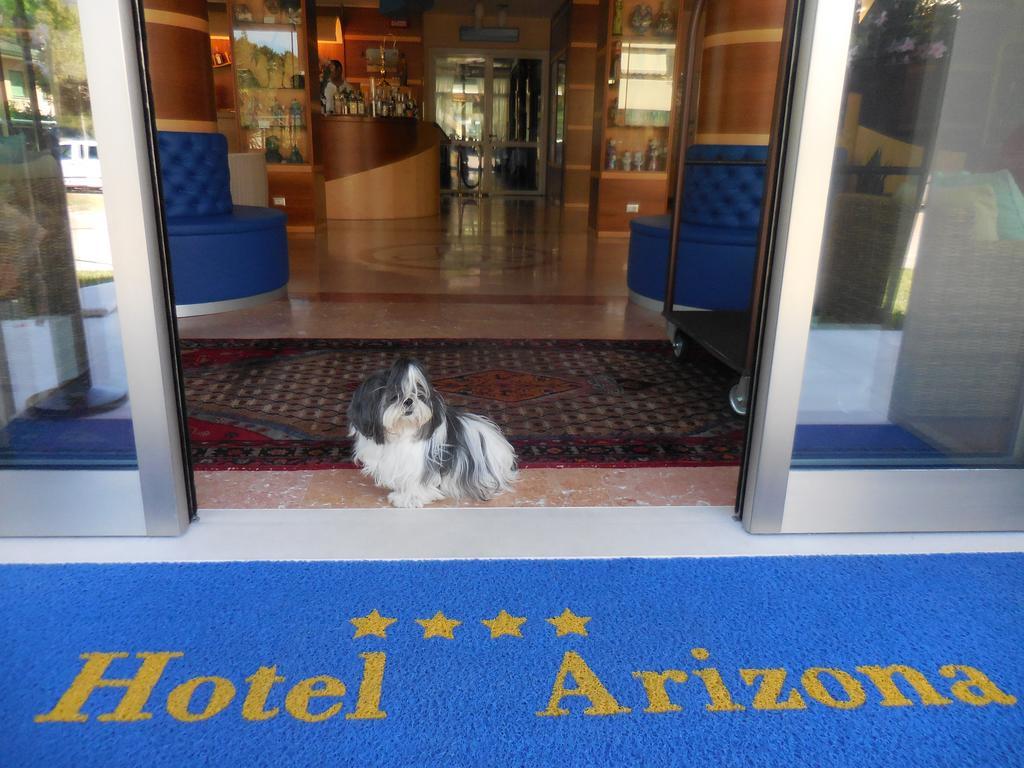 Hotel Arizona Lignano Sabbiadoro Ngoại thất bức ảnh